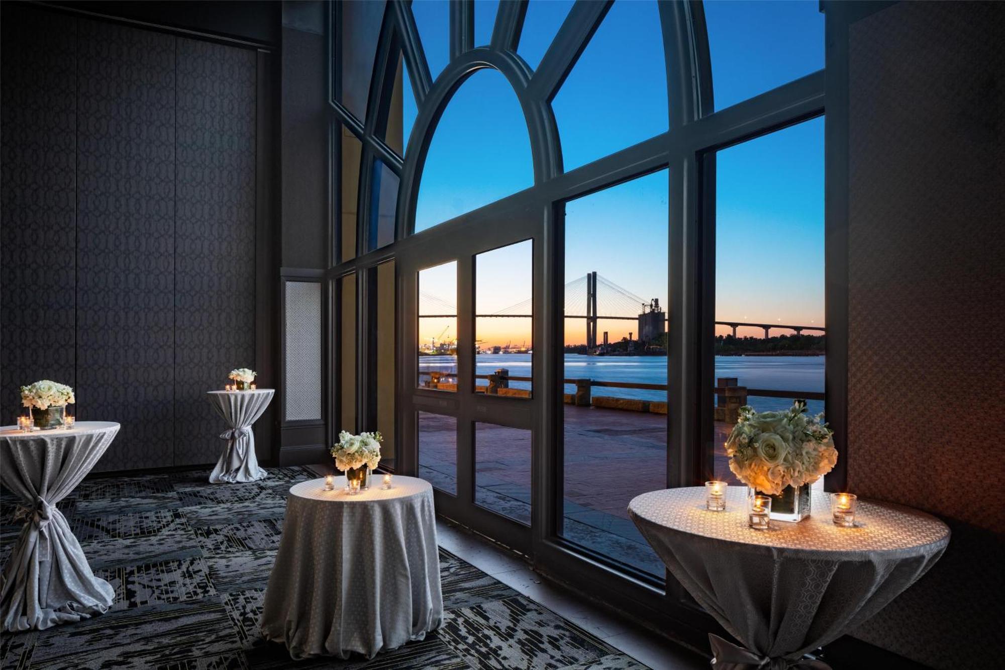 Hyatt Regency Hotel 4*